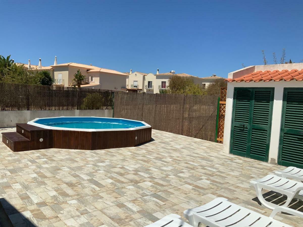 Guest House Alfarrobeiras Albufeira Extérieur photo