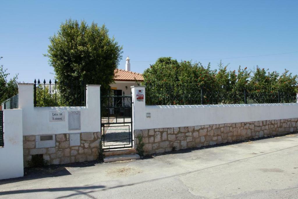 Guest House Alfarrobeiras Albufeira Extérieur photo