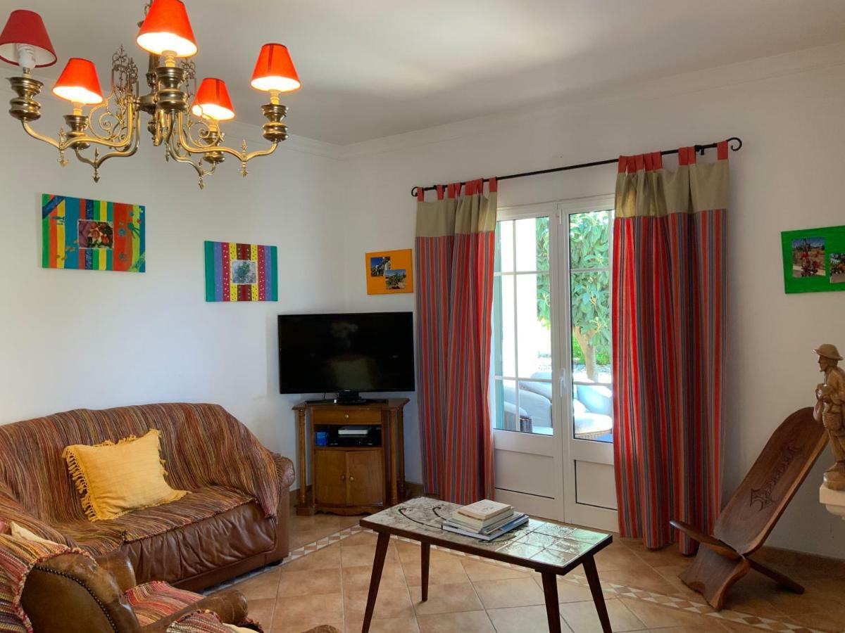 Guest House Alfarrobeiras Albufeira Extérieur photo