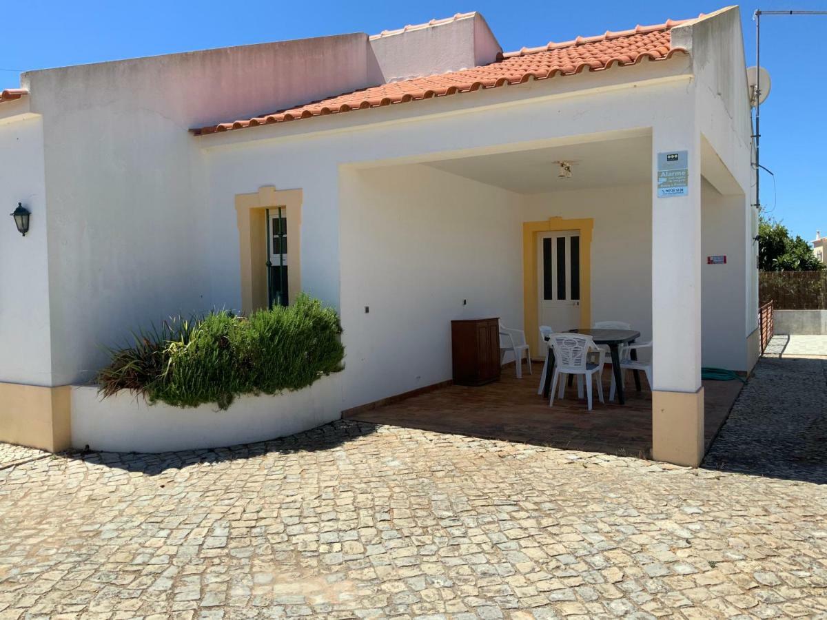 Guest House Alfarrobeiras Albufeira Extérieur photo