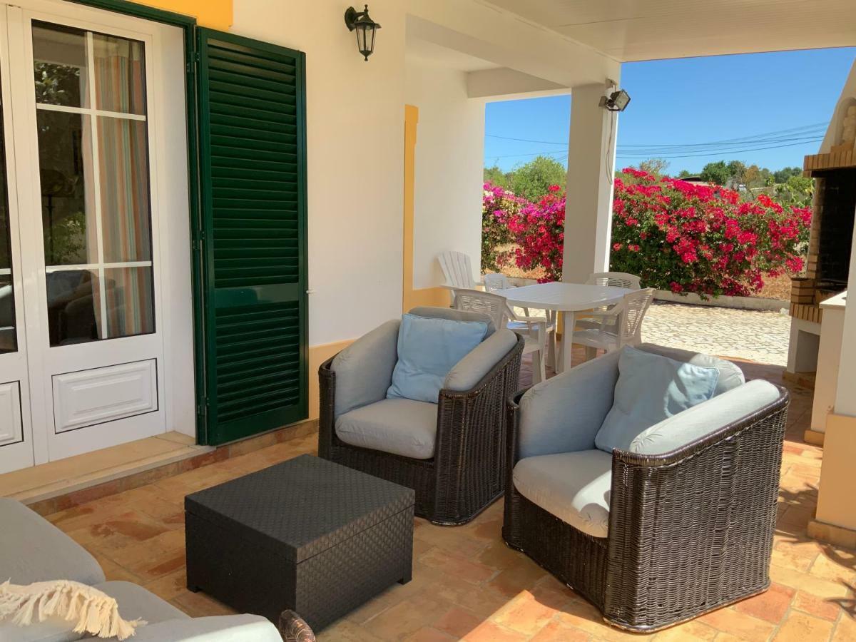 Guest House Alfarrobeiras Albufeira Extérieur photo